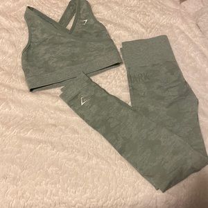 Small original green camo gymshark set